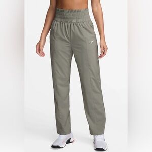 Nike Dri-FIT One Ultra High-Rise Woven Pants Women XS Medium Olive FB5018